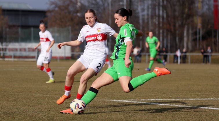 0802 2026, Germany, Stuttgart, Soccer 2 Bundesliga, VfB Stuttgart vs Borussia Mönchengladbach, v l Lionette Jofmann VfB II , Maresa Arici Mönchengladbach