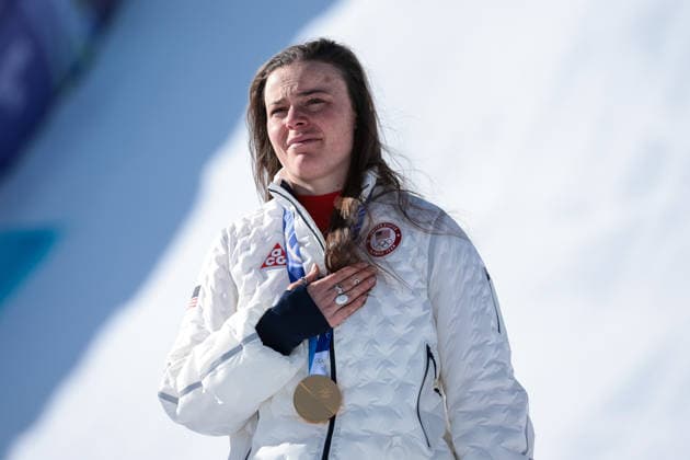 Breezy Johnson (USA), 1st place, gold medal, on the podium at the end of the Olympic Winter games, Winterspiele,Spiele, Summer games Milano-Cortina 2026, Alpine Skiing Women s Downhill on February 08, 2026 at Tofane Alpine Skiing Centre in Cortina d Ampezzo, Italy  Copyright: xLucianoxMariaxBisi IPAxSportx xipa-agency.netx xx IPA_71126849 IPA_Agency_IPA71126849
