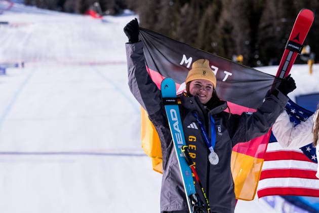 CORTINA, ITALY - FEBRUARY 8: Emma Aicher (Germany) posing with the Bronze medal during the medal ceremony of the Alpine Skiing Women™s Downhill at the Milano Cortina 2026 Olympics at Tofane Alpine Skiing Centre on day 3 of the Milano Cortina 2026 Olympics on February 8, 2026 in Cortina, Italy. Editorial use only. Venezia Italy Copyright: xSteffiexWunderlx