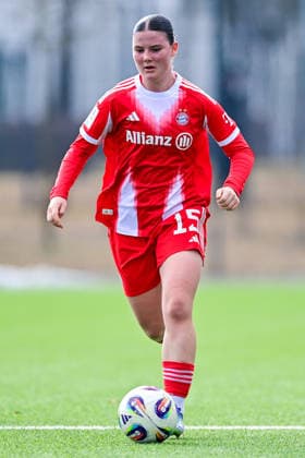 Laura Dafinger FCB, 15 on the ball, Crop, Single image, Action, Action, 08 02 2026, Munich Germany , Soccer,2 Women Bundesliga, FC Bayern München II VfL Wolfsburg II, DFB DFL REGULATIONS PROHIBIT ANY USE OF PHOTOGRAPHS AS IMAGE SEQUENCES AND OR QUASI VIDEO xslx