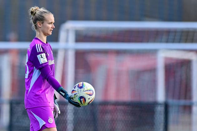 Anna Klink Goalkeeper, Goalkeeper, FCB, 38 on the ball, Single image, Action, Action, 08 02 2026, Munich Germany , Soccer,2 Women Bundesliga, FC Bayern München II VfL Wolfsburg II, DFB DFL REGULATIONS PROHIBIT ANY USE OF PHOTOGRAPHS AS IMAGE SEQUENCES AND OR QUASI VIDEO xslx