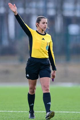 Marie Theres Muehlbauer Referee gives instructions, gesticulates, with arms gesticulate, gives instructions, gesticulate, cropped image, single image, action, action, 08 02 2026, Munich Germany , Football,2 Women Bundesliga, FC Bayern München II VfL Wolfsburg II, DFB DFL REGULATIONS PROHIBIT ANY USE OF PHOTOGRAPHS AS IMAGE SEQUENCES AND OR QUASI VIDEO xslx