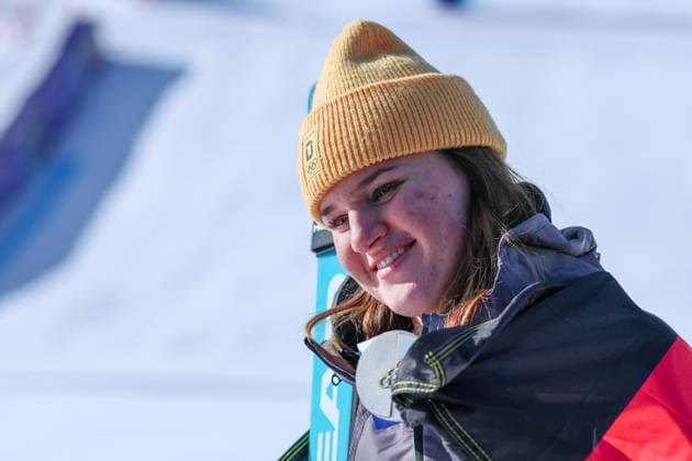 Olympische Winterspiele Milano Cortina 2026 Ski Alpin Abfahrt Frauen am 08.02.2026 im Tofane Alpine Skiing Centre in Cortina d™Ampezzo Emma Aicher ( Deutschland ) gewinnt die Silber Medaille *** Olympic Winter Games Milano Cortina 2026 Alpine Skiing Downhill Women on 08 02 2026 at the Tofane Alpine Skiing Center in Cortina d™Ampezzo Emma Aicher Germany wins the silver medal xMSx