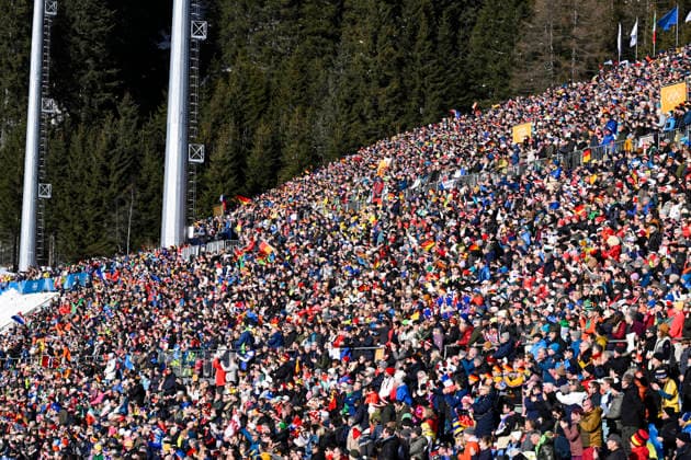 LKS 20260208 Spectators during the biathlon mixed relay 4x6 km event at the Milano Cortina Winter Olympics in Antholz-Anterselva on February 8, 2026. - RONI REKOMAA Anterselva di Sopra Italy ctkWSmPX4Ng  Copyright: xRonixRekomaax ctkWSmPX4Ng