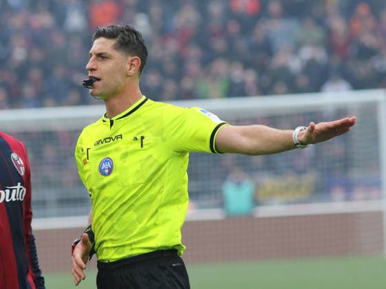 Foto IPP Albano Angilletta Bologna 08 02 2026 Calcio Campionato di serie A 2025 2026 Bologna - Parma nella foto: l arbitro Giuseppe Collu Italy Photo Press World Copyright italy ITALY  Copyright: xR4924_italyphotopressx