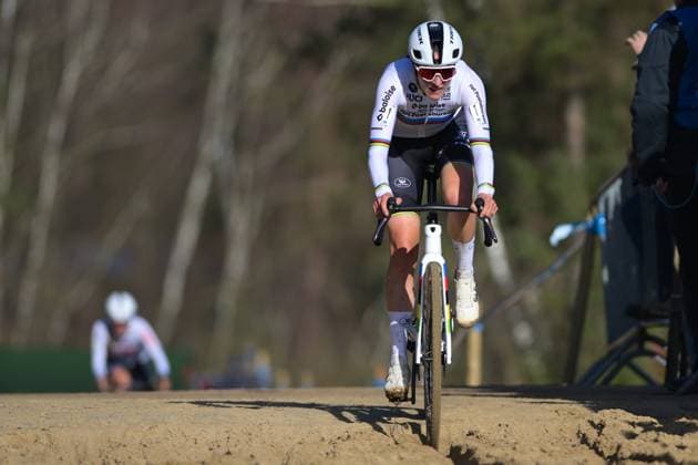Dutch Lucinda Brand pictured in action during the women s Elite race of the Krawatencross cyclocross in Lille, the seventh stage (out of 8) in the X2O Badkamers Trofee competition, on Sunday 08 February 2026. DAVIDxPINTENS  x161952195x