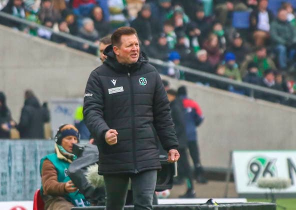 Germany Soccer 2 Bundesliga 2025 26, 21 Matchday Hannover 96 vs Holstein Kiel Heinz von Heiden Arena Stadion Hannover Christian Titz Coach, Hannover 96 Hannover Copyright: xAymanxAlahmedx