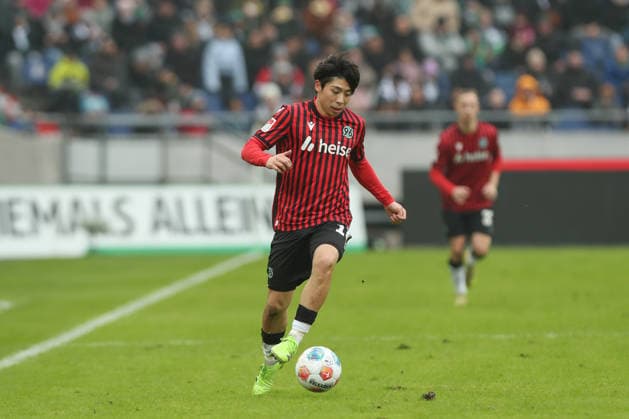 08 02 2026, xtgx, Fußball 2 Bundesliga, Hannover 96 Holstein Kiel emspor, v l Daisuke Yokota Hannover, 18 Freisteller, Einzelbild, Ganzkoerper, single frame DFL DFB REGULATIONS PROHIBIT ANY USE OF PHOTOGRAPHS as IMAGE SEQUENCES and or QUASI VIDEO Hannover