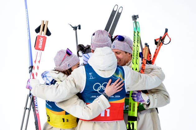 260208 Eric Perrot, Lou Jeanmonnot, Julia Simon and Quentin Fillon Maillet of France celebrate after competing in biathlon mixed relay during day 2 of the 2026 Winter Olympics on February 8, 2026 in Anterselva. Photo: Mathias Bergeld BILDBYRAN kod MB MB1316 skidskytte biathlon skiskyting Olympic Games, Olympische Spiele, Olympia, OS olympics winter olympics os ol olympiska spel vinter-os olympiske leker milano cortina 2026 milan cortina 2026 milano cortina 2026 olympic games milano cortina 2026 winter olympic games milano cortina-os milano cortina-ol vinter-ol 2 bbeng mixed relay stafett mixedstafett frankrike jubel *** 260208 Eric Perrot, Lou Jeanmonnot, Julia Simon and Quentin Fillon Maillet of France celebrate after competing in biathlon mixed relay during day 2 of the 2026 Winter Olympics on February 8, 2026 in Anterselva Photo Mathias Bergeld BILDBYRAN code MB MB1316 biathlon biathlon biathlon olympic games olympics olympics winter olympics os ol olympic games winter os olympic games milano cortina 2026 milan cortina 2026 milano cortina 2026 olympic games milano cortina 2026 winter olympic games milano cortina os milano cortina ol winter ol 2 bbeng mixed relay relay mixed relay france cheering  Copyright: MATHIASxBERGELD BB260208MB045