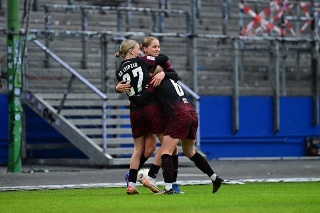 Soccer I Women I Season 2025 2026 I Bundesliga I 17 Matchday I Hamburger SV RB Leipzig I 08 02 2026 Cheers, excitement, enthusiasm, euphoria, joy, happiness, cheerfulness at Marlene Müller 27, RB Leipzig Emilia Asgeirsdottir 8, RB Leipzig Lou Ann Joly 6, RB Leipzig Hamburg Volkspark, Volksparkstadion, stadium, Volkspark Stadion Hamburg Germany Copyright: xLobeca FelixxSchlikisx