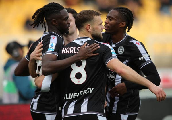 February 8, 2026, Lecce, Italia: Udinese Calcio s Oumar Solet celebrates with his teammates after scoring a goal during the Italian Serie A soccer match US Lecce vs Udinese Calcio at the Via del Mare stadium in Lecce, Italy, 8 February 2026. ANSA ABBONDANZA SCURO LEZZI Soccer: Serie A; Lecce- Udinese  - ZUMAa110 20260208_zaf_a110_019 Copyright: xAbbondanzaxScuroxLezzix