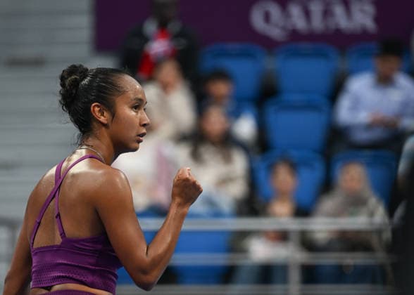 Qatar TotalEnergies Open 2026 - Day One DOHA, QATAR FEBRUARY 8: Leylah Fernandez of Canada is seen during the First Round of the tournament against Ann Li of the United States at the Qatar TotalEnergies Open, part of the Hologic WTA, Tennis Damen Tour, at the Khalifa International Tennis and Squash Complex, in Doha, Qatar, February 8, 2026. Doha Qatar  Copyright: xArturxWidakx originalFilename:widak-qatartot260208_npgZH.jpg