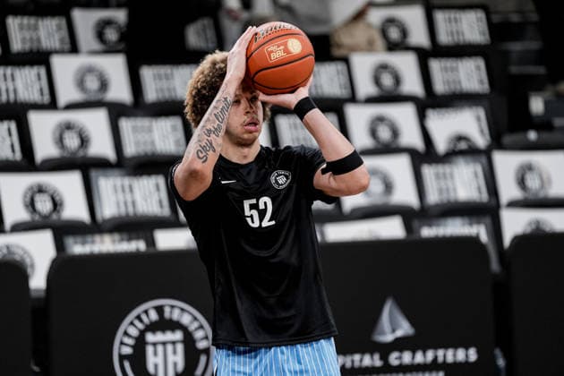 Germany easyCredit BBL, Main Round 2025 26, 19 Matchday Veolia Towers Hamburg vs Basketball Löwen Braunschweig Inselpark Arena Hamburg Zacharie Perrin Veolia Towers Hamburg, 52 Copyright: xStefanxTrochax