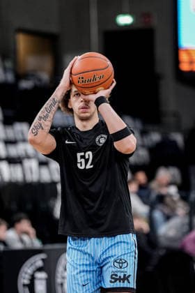 Germany easyCredit BBL, Main Round 2025 26, 19 Matchday Veolia Towers Hamburg vs Basketball Löwen Braunschweig Inselpark Arena Hamburg Zacharie Perrin Veolia Towers Hamburg, 52 Copyright: xStefanxTrochax