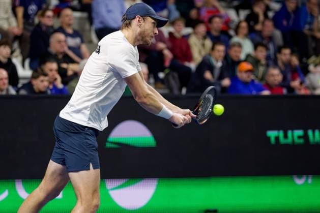 Tennis Coupe Davis - France - Slovaquie au Portel PHOTOPQR VOIX DU NORD JOHAN BEN AZZOUZ ; 08 02 2026 ; Le Portel, le 8 fevrier 2026. Tennis Coupe Davis (premier tour) - France - Slovaquie au chaudron au Portel. Defaite pour le double de Milos Karol (SVK) et Lukas Klein (SVK) face aux francais Benjamin Bonzi et Pierre-Hugues Herbert. PHOTO JOHAN BEN AZZOUZ LA VOIX DU NORD - Le Portel, France, feb 8th 2026. Davis Cup : France vs Slovakia - Nord France  Copyright: xPHOTOPQR VOIXxDUxNORD MAXPPPxJOHANxBENxAZZOUZx 20260208VDN8175 20260208VDN8175