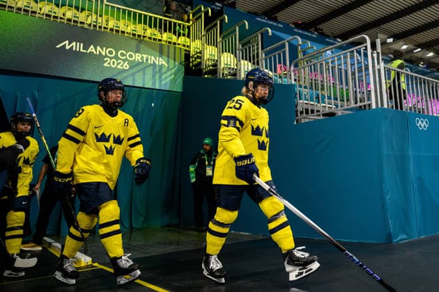 260208 Sara Hjalmarsson and Lina Ljungblom of Sweden ahead of the women s Ice hockey, Eishockey game between France and Sweden during day 2 of the 2026 Winter Olympics on February 8, 2026 in Milan. Photo: Emma Wallskog BILDBYRAN kod EW EW0621 ishockey ice hockey Olympic Games, Olympische Spiele, Olympia, OS olympics winter olympics os ol olympiska spel vinter-os olympiske leker milano cortina 2026 milan cortina 2026 milano cortina 2026 olympic games milano cortina 2026 winter olympic games milano cortina-os milano cortina-ol vinter-ol 2 bbeng sverige sweden france frankrike dam *** 260208 Sara Hjalmarsson and Lina Ljungblom of Sweden ahead of the women s ice hockey game between France and Sweden during day 2 of the 2026 Winter Olympics on February 8, 2026 in Milan Photo Emma Wallskog BILDBYRAN kod EW EW0621 ishockey ice hockey olympic games olympics winter olympics os ol olympiska spel vinter os olympiske leker milano cortina 2026 milan cortina 2026 milano cortina 2026 olympic games milano cortina 2026 winter olympic games milano cortina os milano cortina ol vinter ol 2 bbeng sverige sweden france frankrike dam  Copyright: EMMAxWALLSKOG BB260208EW012