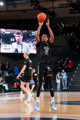 David NGuessan Basketball Loewen Braunschweig, 1 , GER, Veolia Towers Hamburg vs Basketball Loewen Braunschweig, Basketball, Bundesliga, Matchday 19, Season 2025 2026, 08 02 2026 GER, Veolia Towers Hamburg vs Basketball Loewen Braunschweig, Basketball, Bundesliga, Matchday 19, Season 2025 2026, 08 02 2026 Hamburg Copyright: xEibner-Pressefoto MaxxVincenx EP_MVN