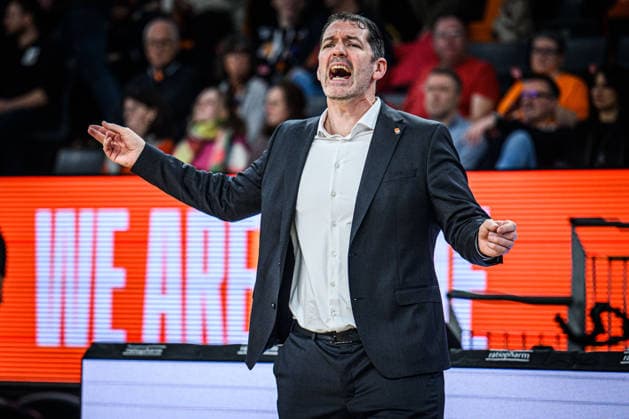 Neu Ulm, Germany, 08 02 26 Head Coach Ty Harrelson ratiopharm ulm gestures during the Basketball Bundesliga match between ratiopharm ulm vs VET CONCEPT Gladiators Trier at the ratiopharm Arena on February 08, 2026 in Neu Ulm, Germany Photo by Harry Langer DeFodi Images ratiopharm Arena, Germany, 08 02 26 Head Coach Ty Harrelson ratiopharm ulm gestures during the Basketball Bundesliga match between ratiopharm ulm vs VET CONCEPT Gladiators Trier at Neu Ulm on February 8, 2026 in ratiopharm Arena, Germany Photo by Harry Langer DeFodi Images Photo by Harry Langer DeFodi Images