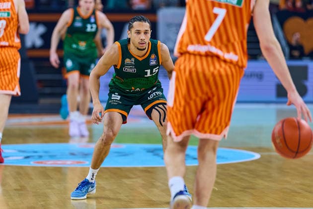 Jordan Roland Gladiators Trier, 15 defense GER, ratiopharm ulm vs Gladiators Trier, Basketball, 21 Matchday, EasyCredit Bundesliga, Season 2025 2026, 08 02 2026 GER, ratiopharm ulm vs Gladiators Trier, Basketball, 21 Matchday, EasyCredit Bundesliga, Season 2025 2026, 08 02 2026 New Ulm Copyright: xEibner-Pressefoto GeraldxOelze-dexStoppanyx EP_ODS