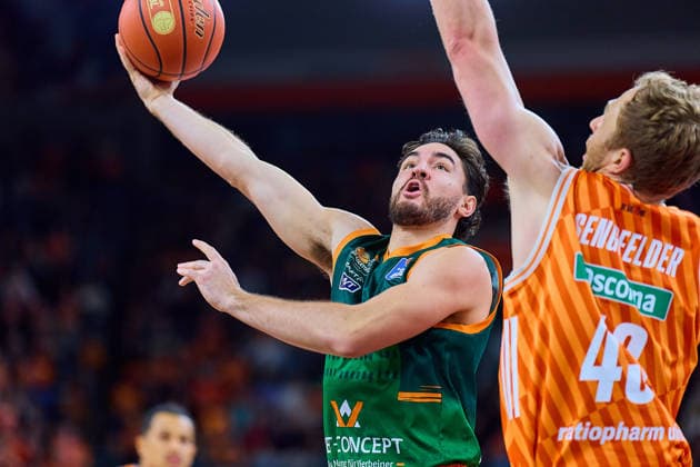 Clayton Guilozet Gladiators Trier, 04 , Christian Sengfelder ratiopharm ulm, 43 GER, ratiopharm ulm vs Gladiators Trier, Basketball, 21 Matchday, EasyCredit Bundesliga, Season 2025 2026, 08 02 2026 GER, ratiopharm ulm vs Gladiators Trier, Basketball, 21 Matchday, EasyCredit Bundesliga, Season 2025 2026, 08 02 2026 Neu Ulm Copyright: xEibner-Pressefoto GeraldxOelze-dexStoppanyx EP_ODS