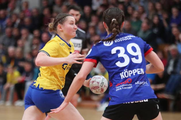 Handball, 2 Alsco HBF HC Leipzig Rostocker HC 08 02 2026 Kim Angelina Lang 5, HC Leipzig 2 Alsco Handball Bundesliga Frauen, HBF, Saison 2025 2026, 17 Spieltag HC Leipzig vs Rostocker HC am 08 02 2026 in der Sporthalle Brüderstraße Leipzig Copyright: xBEAUTIFULxSPORTS JanxKaeferx