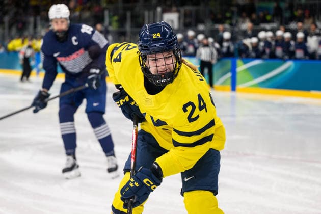 260208 Ebba Hedqvist of Sweden in the women s Ice hockey, Eishockey game between France and Sweden during day 2 of the 2026 Winter Olympics on February 8, 2026 in Milan. Photo: Emma Wallskog BILDBYRAN kod EW EW0621 ishockey ice hockey Olympic Games, Olympische Spiele, Olympia, OS olympics winter olympics os ol olympiska spel vinter-os olympiske leker milano cortina 2026 milan cortina 2026 milano cortina 2026 olympic games milano cortina 2026 winter olympic games milano cortina-os milano cortina-ol vinter-ol 2 bbeng sverige sweden france frankrike dam *** 260208 Ebba Hedqvist of Sweden in the women s ice hockey game between France and Sweden during day 2 of the 2026 Winter Olympics on February 8, 2026 in Milan Photo Emma Wallskog BILDBYRAN kod EW EW0621 ishockey ice hockey olympic games olympics winter olympics os ol olympiska spel vinter os olympiske leker milano cortina 2026 milan cortina 2026 milano cortina 2026 olympic games milano cortina 2026 winter olympic games milano cortina os milano cortina ol vinter ol 2 bbeng sverige sweden france frankrike dam  Copyright: EMMAxWALLSKOG BB260208EW021