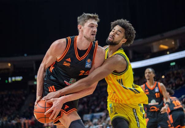 Basketball, Men, Season 2025 2026, easyCredit BBL 19 Matchday , Alba Berlin RASTA Vechta, v l Tibor Pleiß Vechta , Norris Agbakoko Alba , 08 02 2026, Copyright: xSebastianxRäppold MatthiasxKochx
