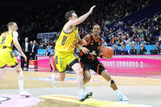 DEU, easyCredit BBL, ALBA vs Vechta, 08 02 2026, Uber Arena, Berlin, DEU, easyCredit BBL, ALBA vs Vechta, in the picture Moses Wood ALBA Berlin 11 , Alonzo Verge Rasta Vechta 11 nordphotoxGmbHx xEngler nph00076