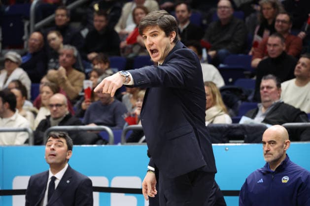 DEU, easyCredit BBL, ALBA vs Vechta, 08 02 2026, Uber Arena, Berlin, DEU, easyCredit BBL, ALBA vs Vechta, in the picture CHEFTRAINER Pedro Calles ALBA Berlin nordphotoxGmbHx xEngler nph00076