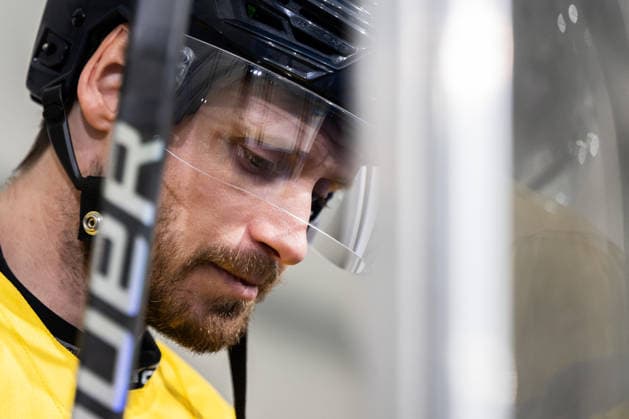 260208 Oliver Ekman-Larsson of Sweden at an Ice hockey, Eishockey practice session during day 2 of the 2026 Winter Olympics on February 8, 2026 in Milan. Photo: Carl Sandin BILDBYRAN kod CS CS0858 ishockey ice hockey Olympic Games, Olympische Spiele, Olympia, OS olympics winter olympics os ol olympiska spel vinter-os olympiske leker milano cortina 2026 milan cortina 2026 milano cortina 2026 olympic games milano cortina 2026 winter olympic games milano cortina-os milano cortina-ol vinter-ol 2 bbeng sverige *** 260208 Oliver Ekman Larsson of Sweden at an ice hockey practice session during day 2 of the 2026 Winter Olympics on February 8, 2026 in Milan Photo Carl Sandin BILDBYRAN kod CS CS0858 ishockey ice hockey olympic games olympics winter olympics os ol olympiska spel vinter os olympiske leker milano cortina 2026 milan cortina 2026 milano cortina 2026 olympic games milano cortina 2026 winter olympic games milano cortina os milano cortina ol vinter ol 2 bbeng sverige  Copyright: CARLxSANDIN BB260208CS042