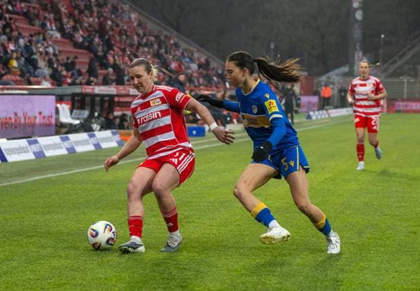 Soccer, Women, Season 2025 2026, Google Pixel Women Bundesliga 17 Matchday , 1 FC Union Berlin FC Carl Zeiss Jena, v l Dina Orschmann 1 Women 1 FC Union , Suya Haering FC Carl Zeiss Jena , 08 02 2026, Copyright: xMatthiasxKochx