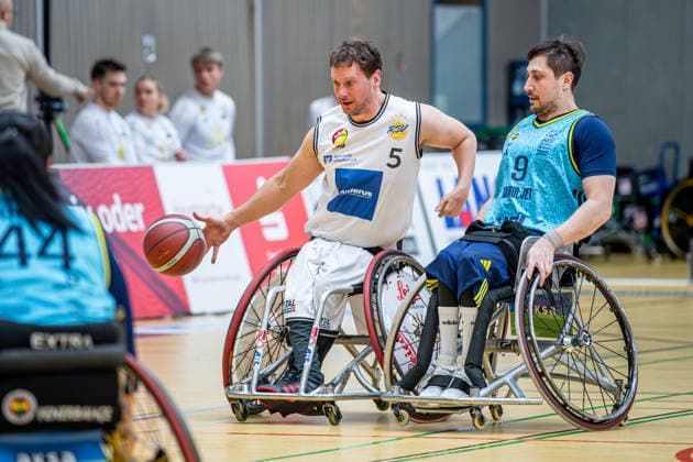 IWBF ChampionsCup RSV Lahn Dill Fenerbahce Istanbul, 08 02 26 Michael Paye RSV Lahn Dill, 5 , Ugur Toprak Fenerbahce Istanbul, 9 IWBF ChampionsCup RSV Lahn Dill Fenerbahce Istanbul Wetzlar, 08 02 26 Copyright: xBEAUTIFULxSPORTS Roeczeyx
