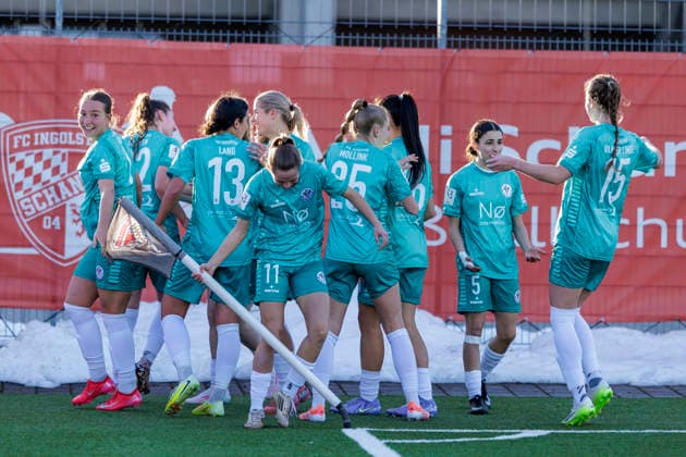Ingolstadt, Germany 08 February 2026 2 BL Women 2025 2026 FC Ingolstadt 04 vs VfR Warbeyen In the picture in the Traube Goalscorer Marit Cleven VfR cheers with her teammates after her goal to 0 2 Audi Sportpark Bayern Copyright: xFotostandx xSchäferx