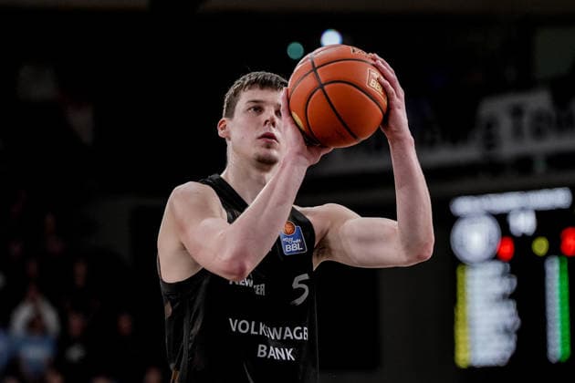 Germany easyCredit BBL, Main Round 2025 26, 19 Matchday Veolia Towers Hamburg vs Basketball Löwen Braunschweig Inselpark Arena Hamburg Luka Scuka Basketball Löwen Braunschweig, 5 Copyright: xStefanxTrochax