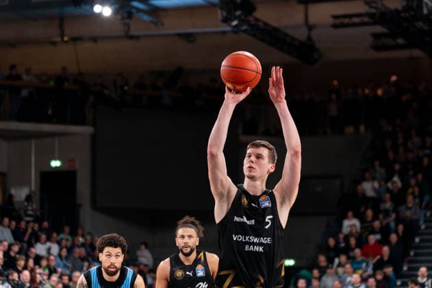 Luka Scuka Basketball Loewen Braunschweig, 5 on free throw, GER, Veolia Towers Hamburg vs Basketball Loewen Braunschweig, Basketball, Bundesliga, Matchday 19, Season 2025 2026, 08 02 2026 GER, Veolia Towers Hamburg vs Basketball Loewen Braunschweig, Basketball, Bundesliga, Matchday 19, Season 2025 2026, 08 02 2026 Hamburg Copyright: xEibner-Pressefoto MaxxVincenx EP_MVN