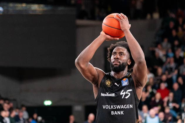 Oluwasimisola Shittu Basketball Loewen Braunschweig, 45 on free throw, GER, Veolia Towers Hamburg vs Basketball Loewen Braunschweig, Basketball, Bundesliga, Matchday 19, Season 2025 2026, 08 02 2026 GER, Veolia Towers Hamburg vs Basketball Loewen Braunschweig, Basketball, Bundesliga, Matchday 19, Season 2025 2026, 08 02 2026 Hamburg Copyright: xEibner-Pressefoto MaxxVincenx EP_MVN