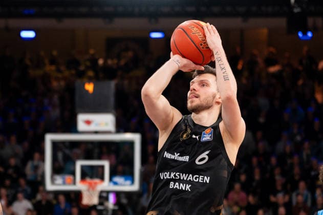 Ferdinand Zylka Basketball Loewen Braunschweig, 6 on throw, GER, Veolia Towers Hamburg vs Basketball Loewen Braunschweig, Basketball, Bundesliga, Matchday 19, Season 2025 2026, 08 02 2026 GER, Veolia Towers Hamburg vs Basketball Loewen Braunschweig, Basketball, Bundesliga, Matchday 19, Season 2025 2026, 08 02 2026 Hamburg Copyright: xEibner-Pressefoto MaxxVincenx EP_MVN