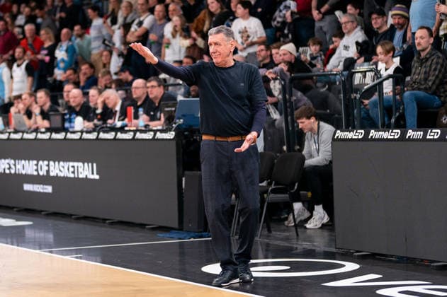 Liviu Calin Basketball Loewen Braunschweig, Coach , GER, Veolia Towers Hamburg vs Basketball Loewen Braunschweig, Basketball, Bundesliga, Matchday 19, Season 2025 2026, 08 02 2026 GER, Veolia Towers Hamburg vs Basketball Loewen Braunschweig, Basketball, Bundesliga, Matchday 19, Season 2025 2026, 08 02 2026 Hamburg Copyright: xEibner-Pressefoto MaxxVincenx EP_MVN