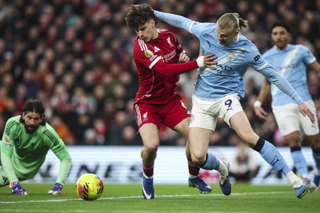 Liverpool v Manchester City, FA Premier League 08.02.26 Liverpool v Manchester City, FA Premier League Bradley Ormesher The Times Alisson Becker of Liverpool saves from Erling Haaland of Manchester City challanged by Milos Kerkez of Liverpool  Copyright: xBradleyxOrmesherx NINTCHDBPICT001057448317
