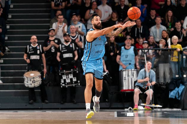 Martin Breunig Veolia Towers Hamburg, 13 Pass, GER, Veolia Towers Hamburg vs Basketball Loewen Braunschweig, Basketball, Bundesliga, Matchday 19, Season 2025 2026, 08 02 2026 GER, Veolia Towers Hamburg vs Basketball Loewen Braunschweig, Basketball, Bundesliga, Matchday 19, Season 2025 2026, 08 02 2026 Hamburg Copyright: xEibner-Pressefoto MaxxVincenx EP_MVN