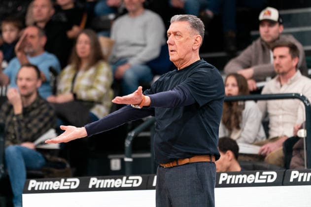 Liviu Calin Basketball Loewen Braunschweig, Coach , GER, Veolia Towers Hamburg vs Basketball Loewen Braunschweig, Basketball, Bundesliga, Matchday 19, Season 2025 2026, 08 02 2026 GER, Veolia Towers Hamburg vs Basketball Loewen Braunschweig, Basketball, Bundesliga, Matchday 19, Season 2025 2026, 08 02 2026 Hamburg Copyright: xEibner-Pressefoto MaxxVincenx EP_MVN