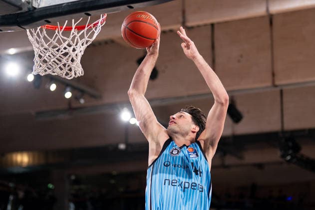 Benedikt Turudic Veolia Towers Hamburg, 44 on lay-up, GER, Veolia Towers Hamburg vs Basketball Loewen Braunschweig, Basketball, Bundesliga, Matchday 19, Season 2025 2026, 08 02 2026 GER, Veolia Towers Hamburg vs Basketball Loewen Braunschweig, Basketball, Bundesliga, Matchday 19, Season 2025 2026, 08 02 2026 Hamburg Copyright: xEibner-Pressefoto MaxxVincenx EP_MVN