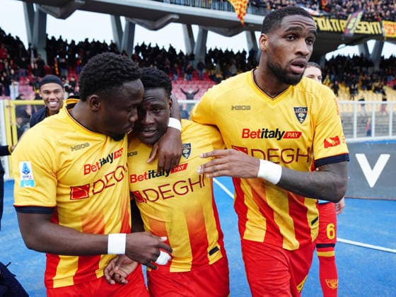 February 8, 2026, Lecce, Italia: US Lecce s Lameck Banda (C) celebrates with his teammates after scoring a goal during the Italian Serie A soccer match US Lecce - Udinese Calcio at the Via del Mare stadium in Lecce, Italy, 8 February 2026. ANSA ABBONDANZA SCURO LEZZI Soccer: Serie A; Lecce- Udinese  - ZUMAa110 20260208_zaf_a110_029 Copyright: xAbbondanzaxScuroxLezzix