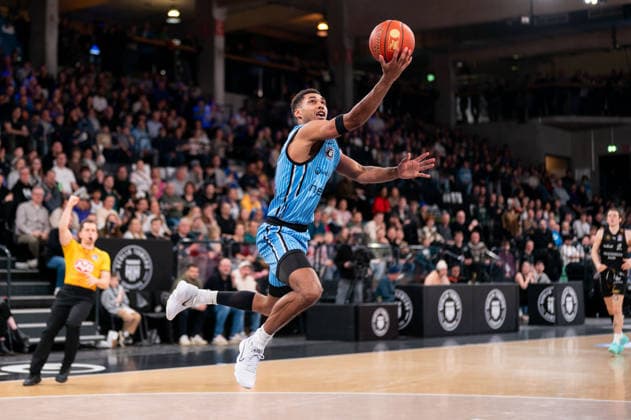 Kenneth Ogbe Veolia Towers Hamburg, 25 at basketball, GER, Veolia Towers Hamburg vs Basketball Loewen Braunschweig, Basketball, Bundesliga, Matchday 19, Season 2025 2026, 08 02 2026 GER, Veolia Towers Hamburg vs Basketball Loewen Braunschweig, Basketball, Bundesliga, Matchday 19, Season 2025 2026, 08 02 2026 Hamburg Copyright: xEibner-Pressefoto MaxxVincenx EP_MVN