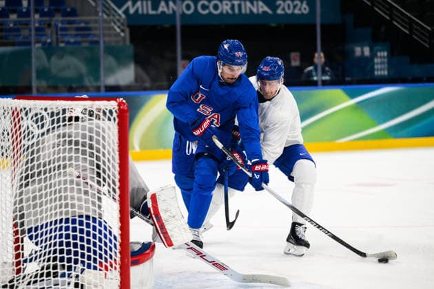 260208 Auston Matthews and Brock Nelson of USA at an Ice hockey, Eishockey practice session during day 2 of the 2026 Winter Olympics on February 8, 2026 in Milan. Photo: Carl Sandin BILDBYRAN kod CS CS0859 ishockey ice hockey Olympic Games, Olympische Spiele, Olympia, OS olympics winter olympics os ol olympiska spel vinter-os olympiske leker milano cortina 2026 milan cortina 2026 milano cortina 2026 olympic games milano cortina 2026 winter olympic games milano cortina-os milano cortina-ol vinter-ol 2 bbeng usa *** 260208 Auston Matthews and Brock Nelson of USA at an ice hockey practice session during day 2 of the 2026 Winter Olympics on February 8, 2026 in Milan Photo Carl Sandin BILDBYRAN kod CS CS0859 ishockey ice hockey olympic games olympics winter olympics os ol olympiska spel vinter os olympiske leker milano cortina 2026 milan cortina 2026 milano cortina 2026 olympic games milano cortina 2026 winter olympic games milano cortina os milano cortina ol vinter ol 2 bbeng usa  Copyright: CARLxSANDIN BB260208CS122