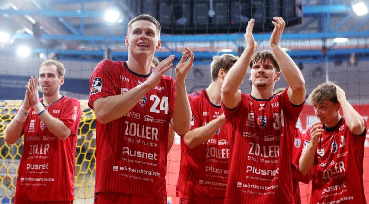 08 02 2026, Germany, Bietigheim Handball SG BBM Bietigheim vs HC Elbflorenz 2006, the Bietigheim team is happy about the victory, in front from left Maxim Orlov, Alexander Pfeifer BBM