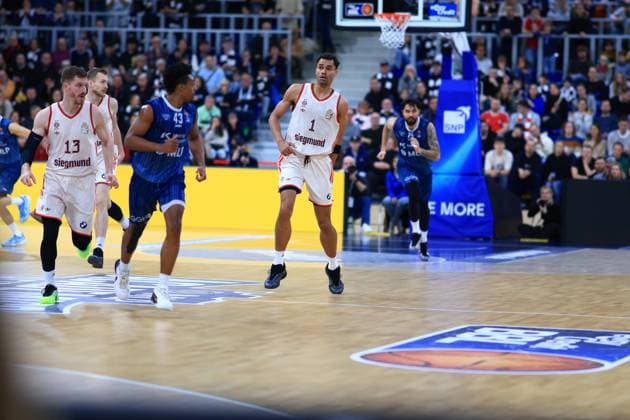 Scene with Oscar da Silva 1 FC Bayern Basketball , Niels Giffey 5 FC Bayern Basketball , Andreas Obst 13 FC Bayern Basketball and Marcel Keßen 15 MLP Academics Heidelberg on the pitch easyCredit BBL MLP Academics Heidelberg - FC Bayern Munich Basketball 08 02 2026 Copyright: xMichaelxGelhardtx