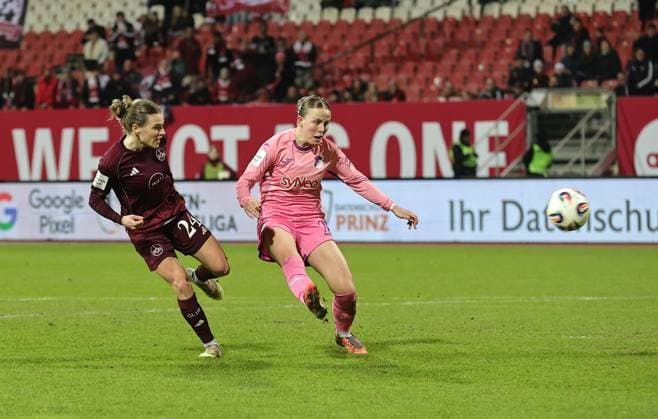 08 02 2026 Soccer Season 2025 2026 1 Women Soccer Bundesliga 17 Matchday 1 FC Nürnberg FCN Club TSG 1899 Hoffenheim Sportfoto Zink DaMa xdaxmax Nastassja Lein 24, 1 FC Nürnberg FCN with shot on goal