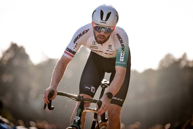 Dutch Joris Nieuwenhuis pictured in action during the men s elite race of the Krawatencross cyclocross in Lille, the seventh stage (out of 8) in the X2O Badkamers Trofee competition, on Sunday 08 February 2026. DAVIDxPINTENS  x161976058x