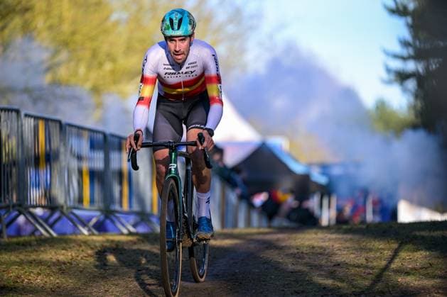 Spanish Felipe Orts Lloret pictured in action during the men s elite race of the Krawatencross cyclocross in Lille, the seventh stage (out of 8) in the X2O Badkamers Trofee competition, on Sunday 08 February 2026. DAVIDxPINTENS  x161976100x